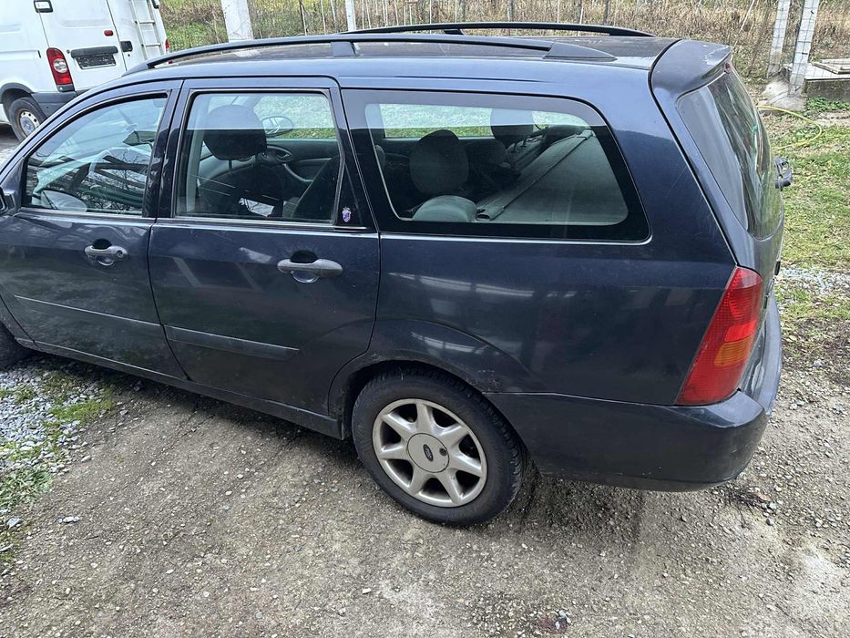 Ford Focus 1.6 benzina Zetec SE