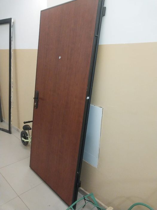 Двери входные отличном состоянии