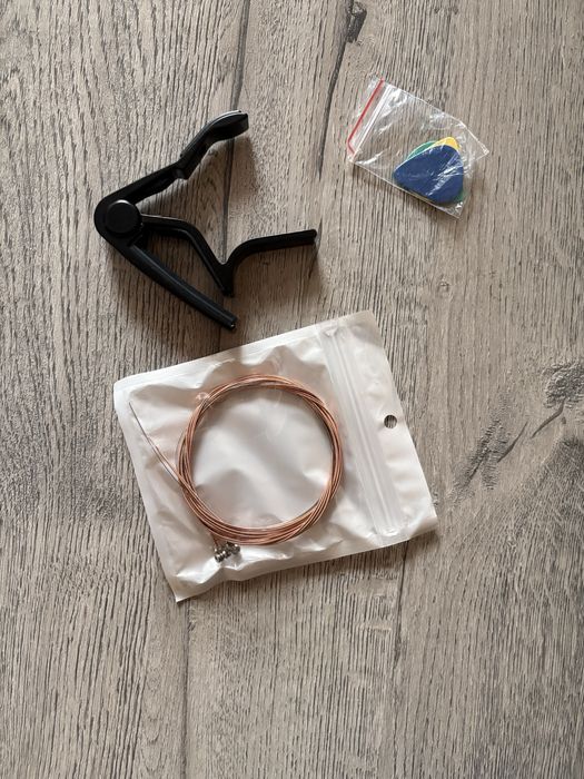 Спочно продается гитара