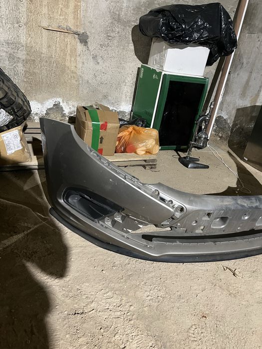 Продам бампер гранда фл