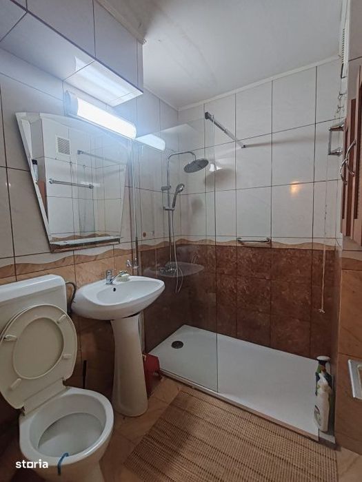 Apartament 4 camere decomandat, etaj 2, zona excelenta – Sf. Ioan