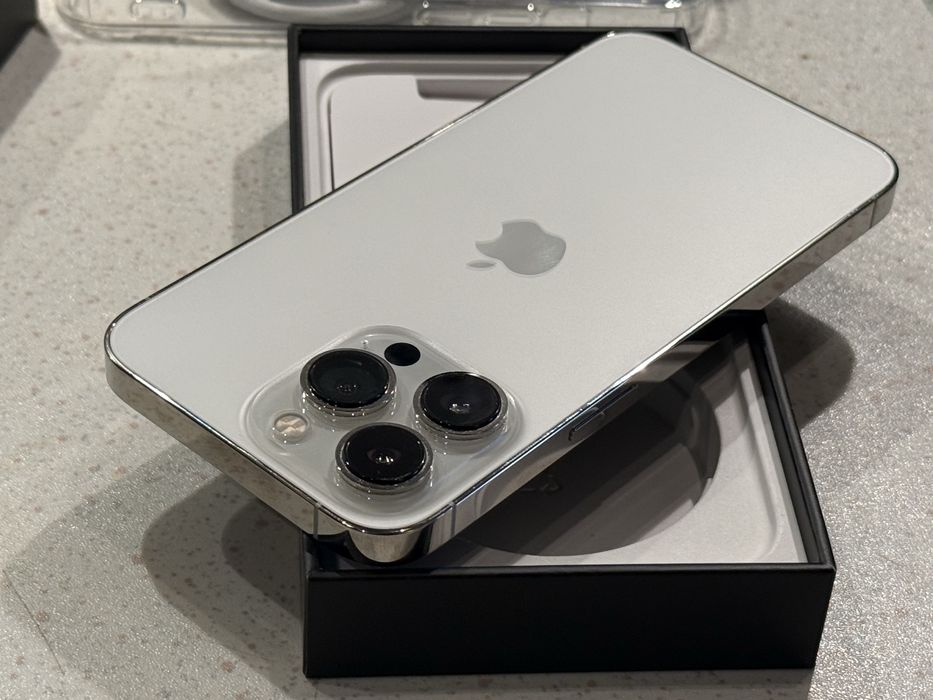 iPhone 13 Pro 128GB Silver – Като НОВ, 100% Батерия