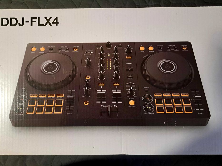 Pioneer DJ контролер DDJ-FLX4