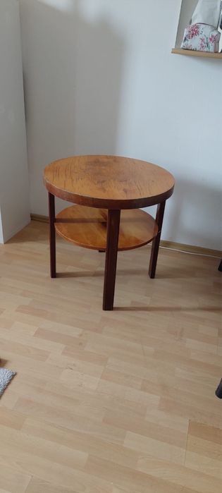 Masa rotunda din lemn masiv