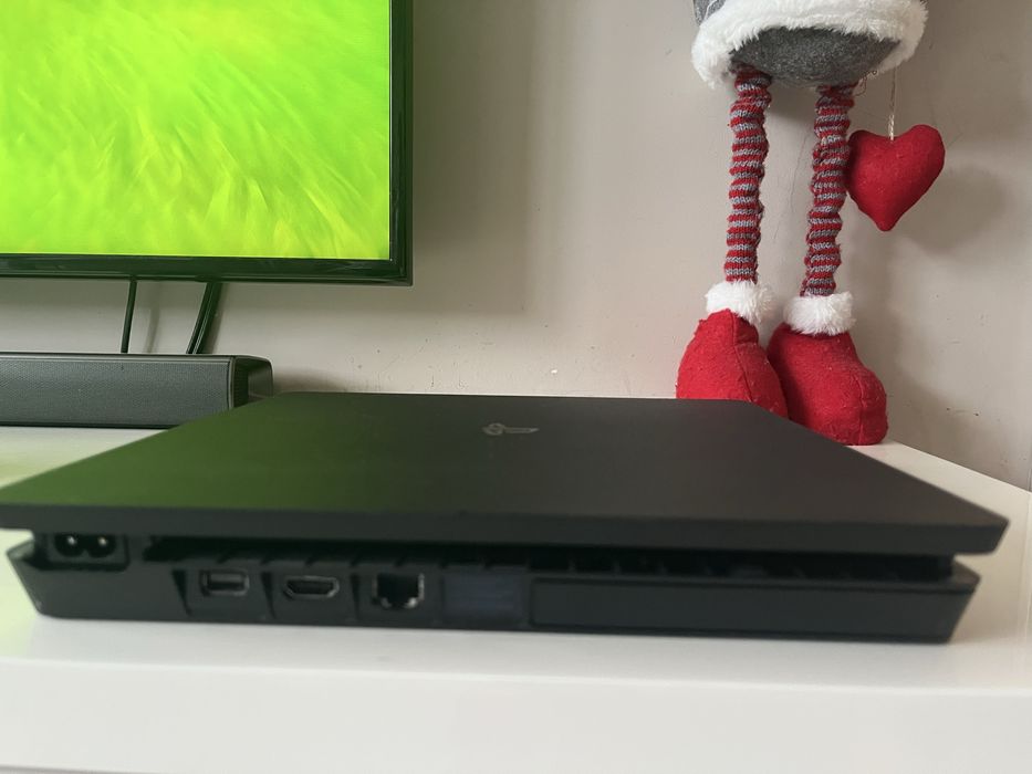 Playstation 4 slim 1TB