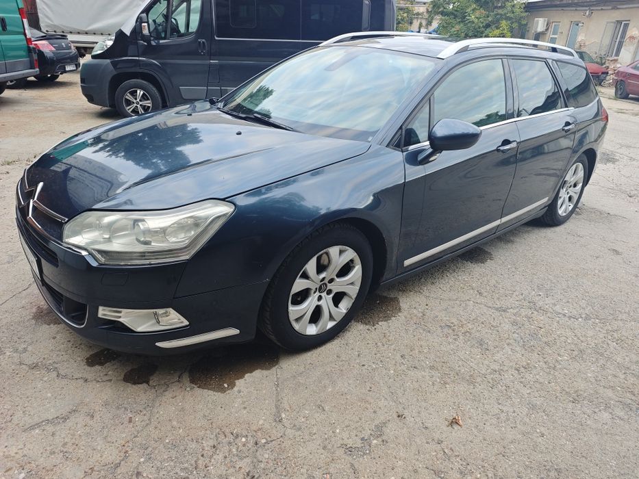 Citroen C5 Exclusive 2.2hdi, 170cp, xenon, dublu climatronic, scaune electrice și încălzite, PDC, pilot, semipiele, suspensie hidraulica, euro 4