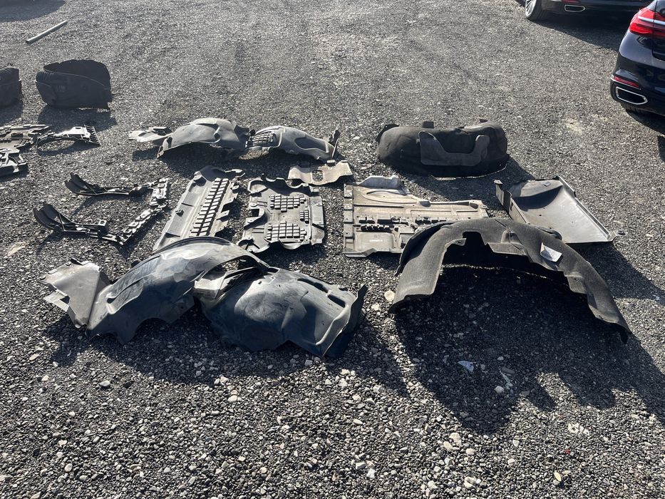 Scut motor / Carenaj / Scuturi / Carenaje / Suport Mercedes GLC C253