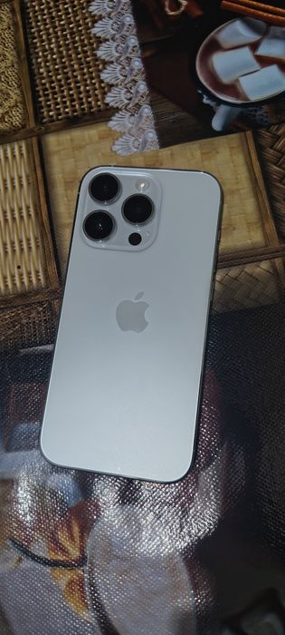 IPhone 14 Pro в хорошем состоянии