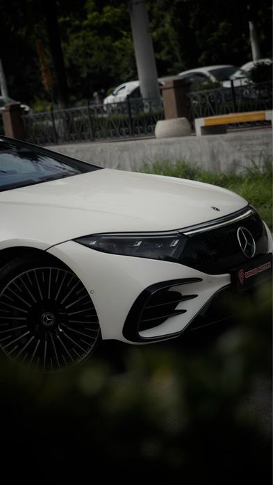 Mercedes Benz EQS 450+