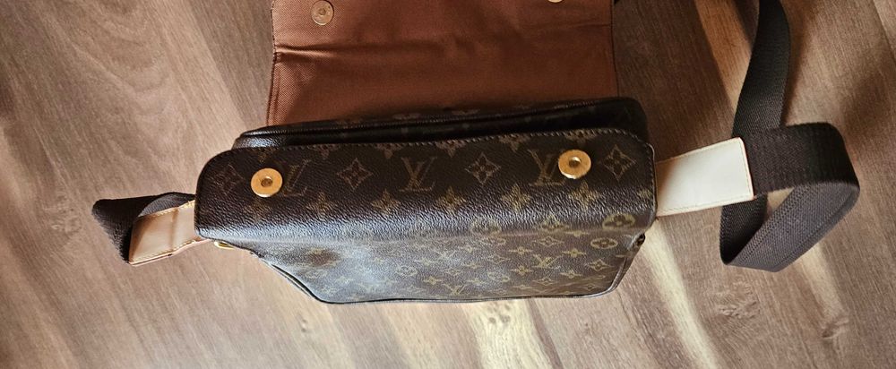 Дамска чанта с щампа Louis Vuitton