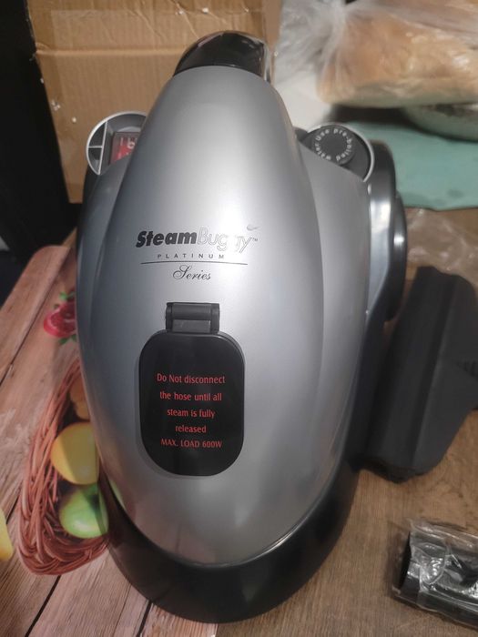 Aparat de curatat cu aburi Steam Buggy Platinum Series