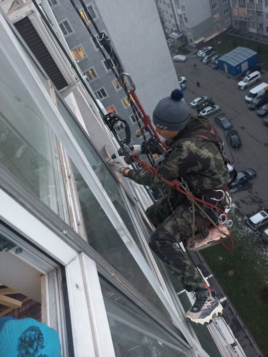 Ремонт пластиковых дверей