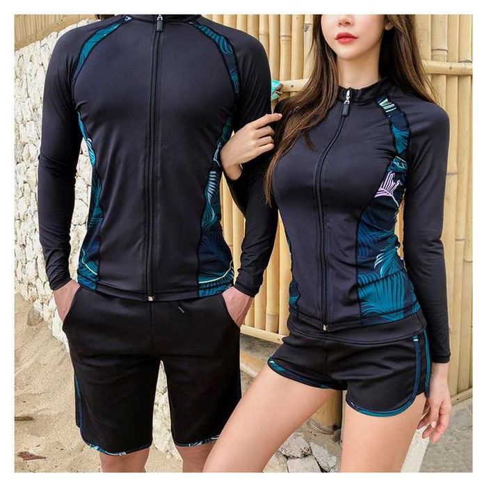 закрытый купальник