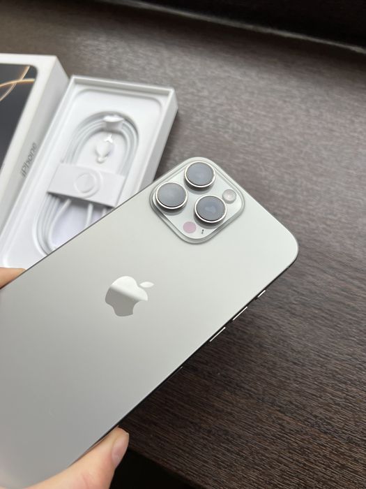 iPhone 16 Pro Max 512GB White Titanium | Идеальное состояние
