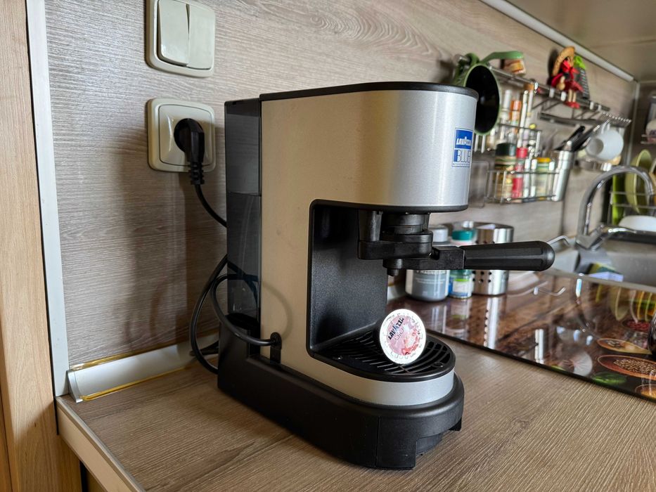 Кафемашина Lavazza Blue LB800 с капсули
