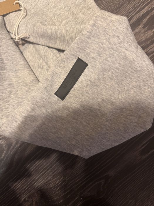 hanorac essentials,marimea M