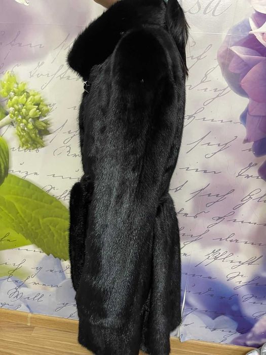 Продам норковую шубу