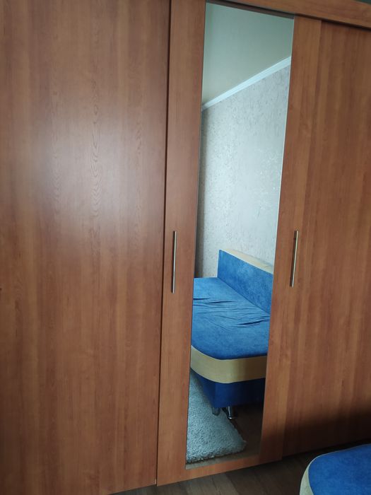 Продаю шкаф купе