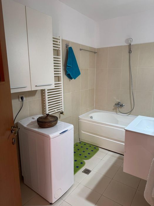 De închiriat Apartament 2 Camere Adama str.Stefan cel Mare(Proprietar)