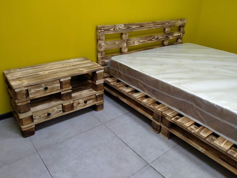 Кровать из паллет
