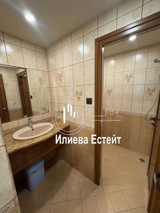 Дава се под наем Магазин в Димитровград - 45 кв.м за 255 € - Снимка #1