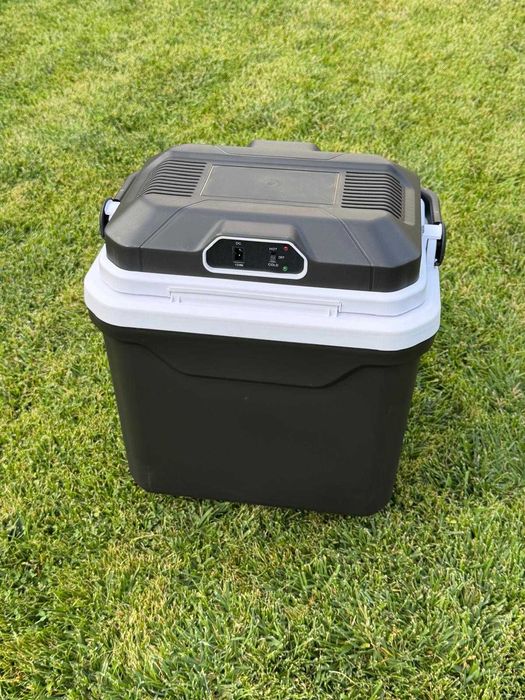 Ladă frigorifică auto 12V nouă | Răcește și încălzește | Ideală pentru camping și vacanțe
