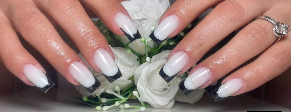 Unghii cu gel și semi