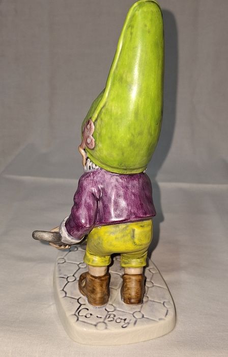 Порцеланова фигура--Goebel--W.Germany--1970--Bit--готвач