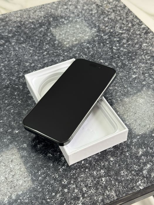 iPhone 15 Pro Black Titanium, 256GB, Отлично състояние
