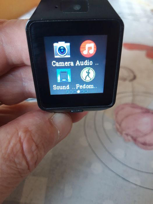 Smartwatch uri noi la cutie, Cu Sim și Card,  meniu ca al unui telefon