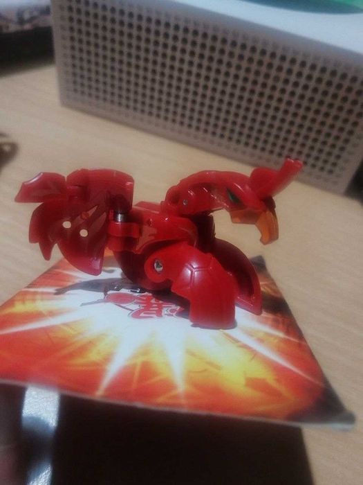 Bakugan Pyrus Storm Skyress