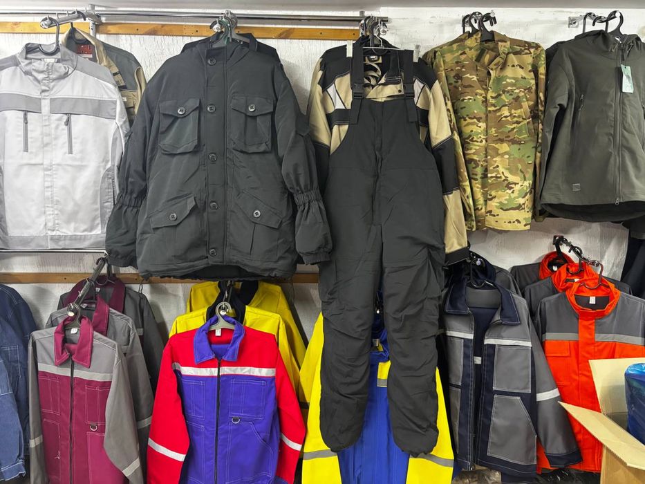 Зимняя куртка и комбинезон