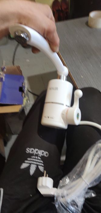 Продавам чисто нов  бойлер за Кухня