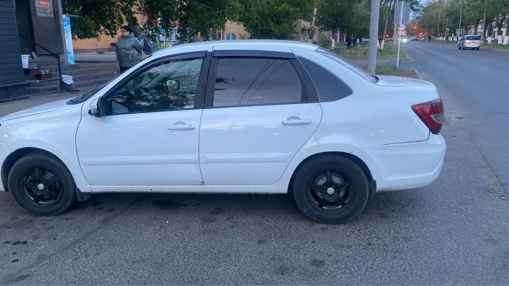 Ваз Гранта (автомат) продам или обмен