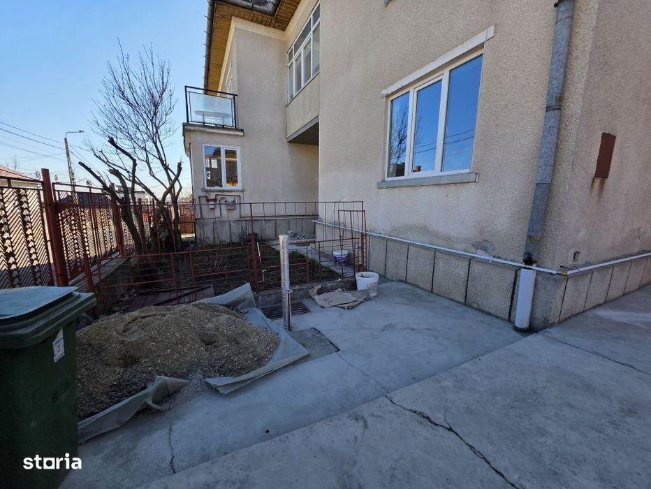 Casa de inchiriat | 130 mp | 2 parcari | Andrei Muresanu
