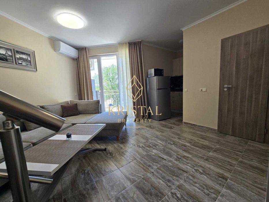 Продава се Двустаен апартамент в к.к. Слънчев бряг - 79 кв.м за 1140 €/кв.м - Снимка #2