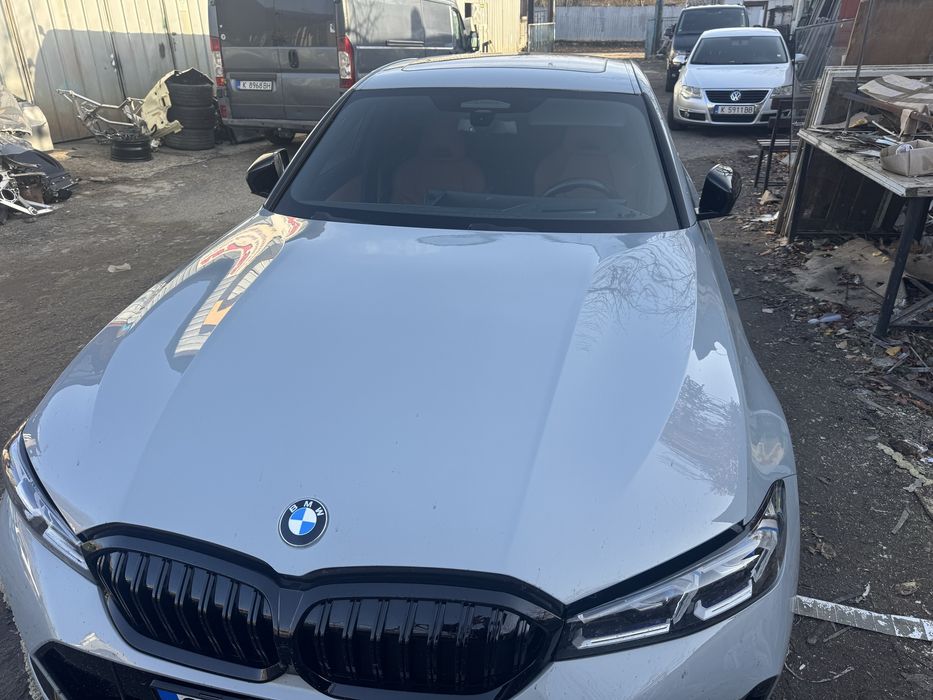 Bmw g20 преден капак перфектен