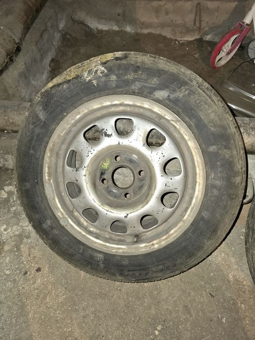 Продам два колеса R14