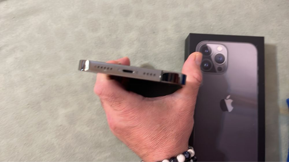 Iphone 13 Pro Max 83% батерия
