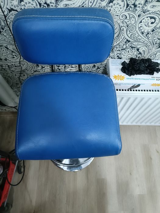 Продам кресло барное