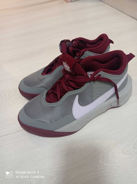 Дамски маратонки Nike