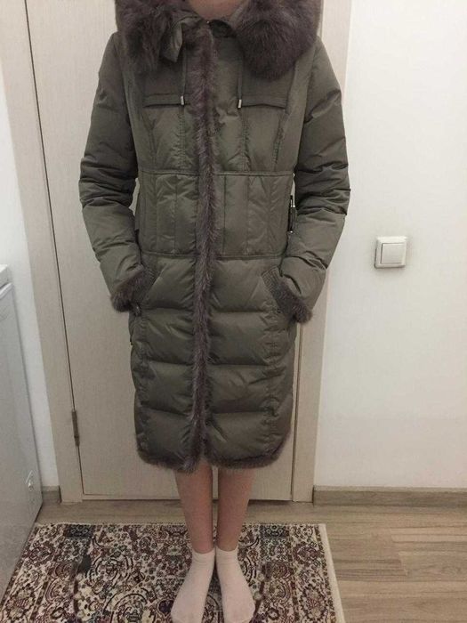 Продам женский пуховик!!!