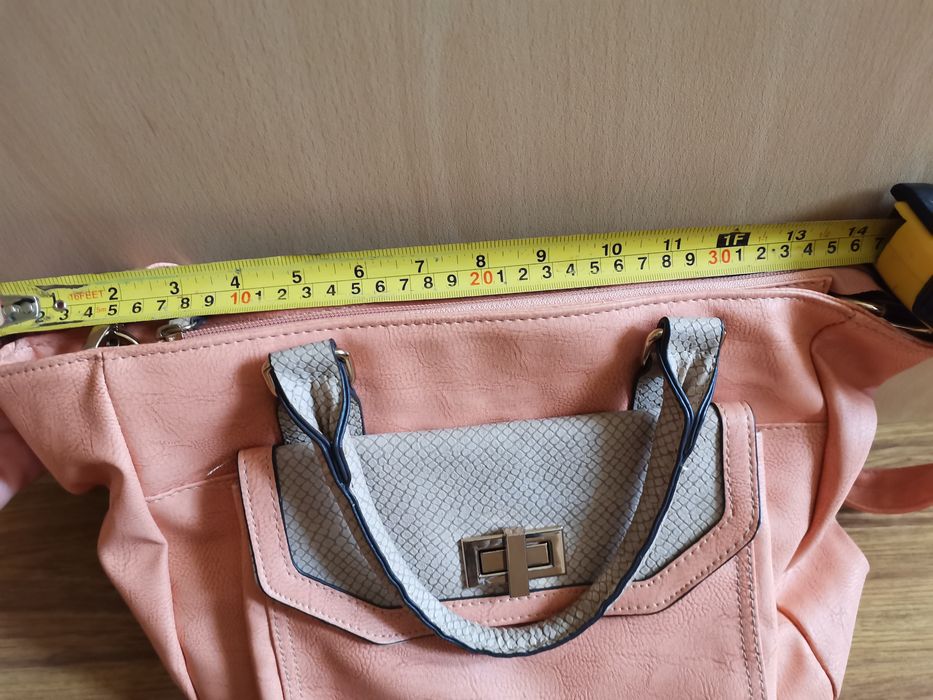 Нова дамска чанта