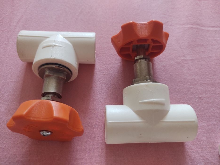 4 robineți PPR noi de 20 - 50 lei