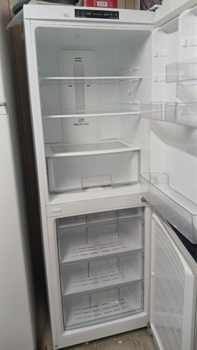 Холодильник в хорошем состоянии