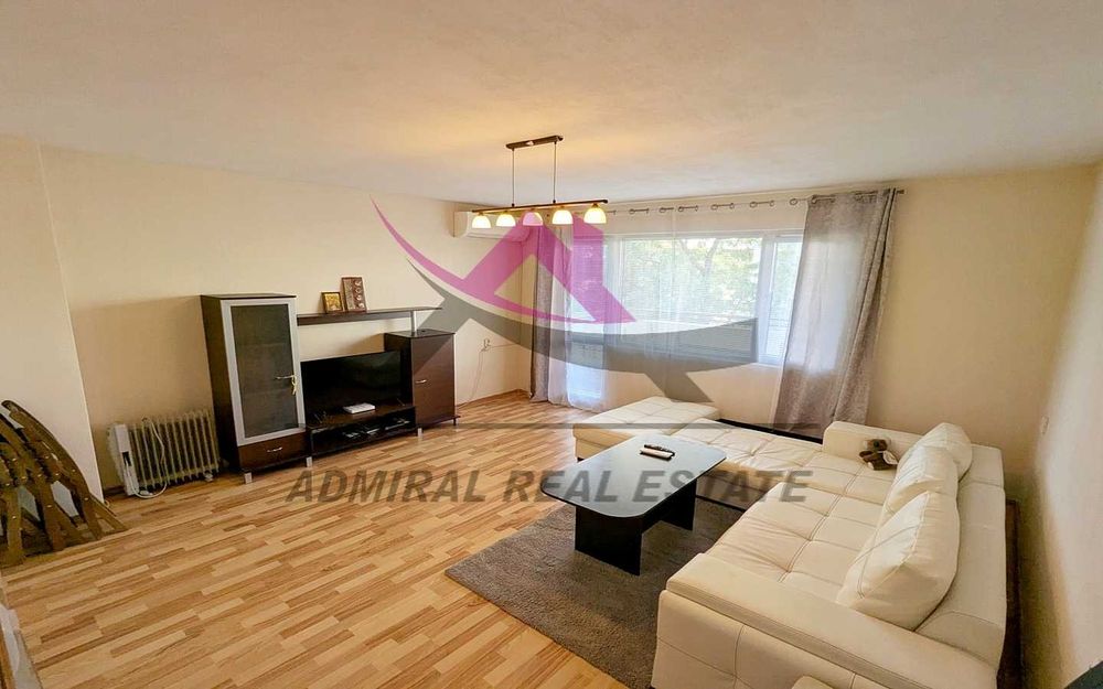 Дава се под наем Четиристаен апартамент в Варна, Център - 130 кв.м за 900 € - Снимка #1