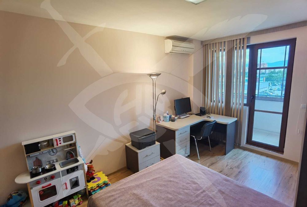 Продава се Тристаен апартамент в Пловдив, Тракия - 109 кв.м за 1901 €/кв.м - Снимка #5