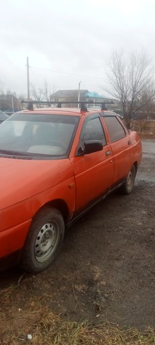 Продам Ваз 2110 среднем состояние