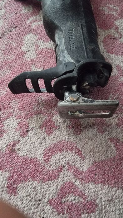 Fierastrau sabie Makita  DJR 187