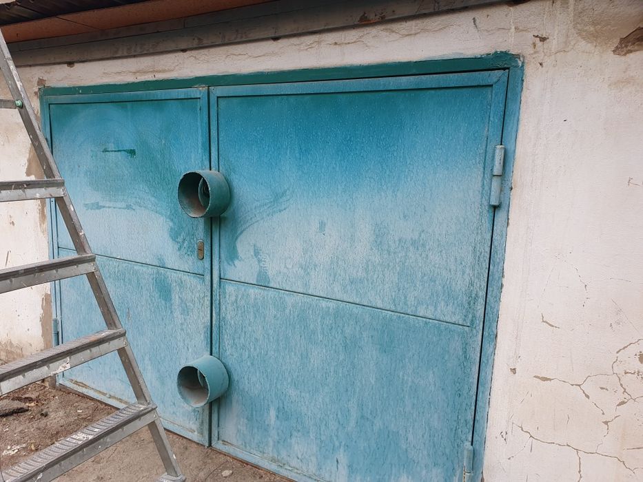 Ворота гаражные  в сборе